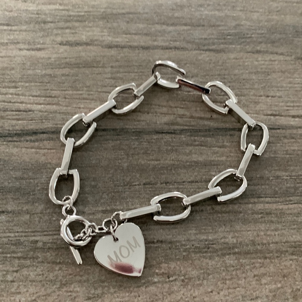 Silver heart mom bracelet